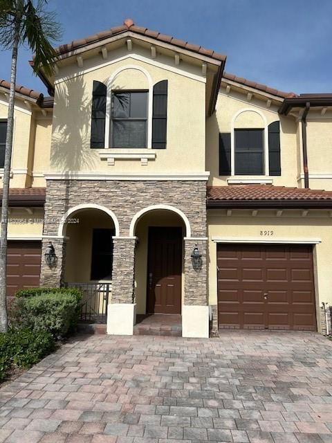 Real estate property located at 8919 98th Ct, Miami-Dade County, DORAL BREEZE, Doral, FL
