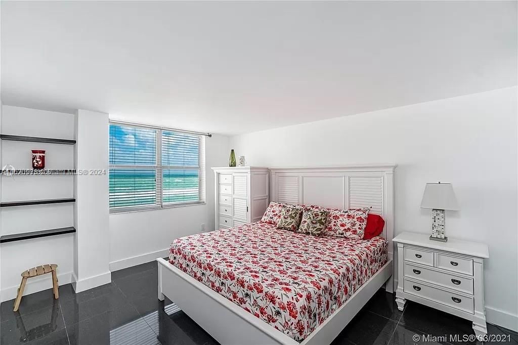 Real estate property located at 5701 Collins Ave #610, Miami-dade, Arlen Beach Condo, Miami Beach, FL