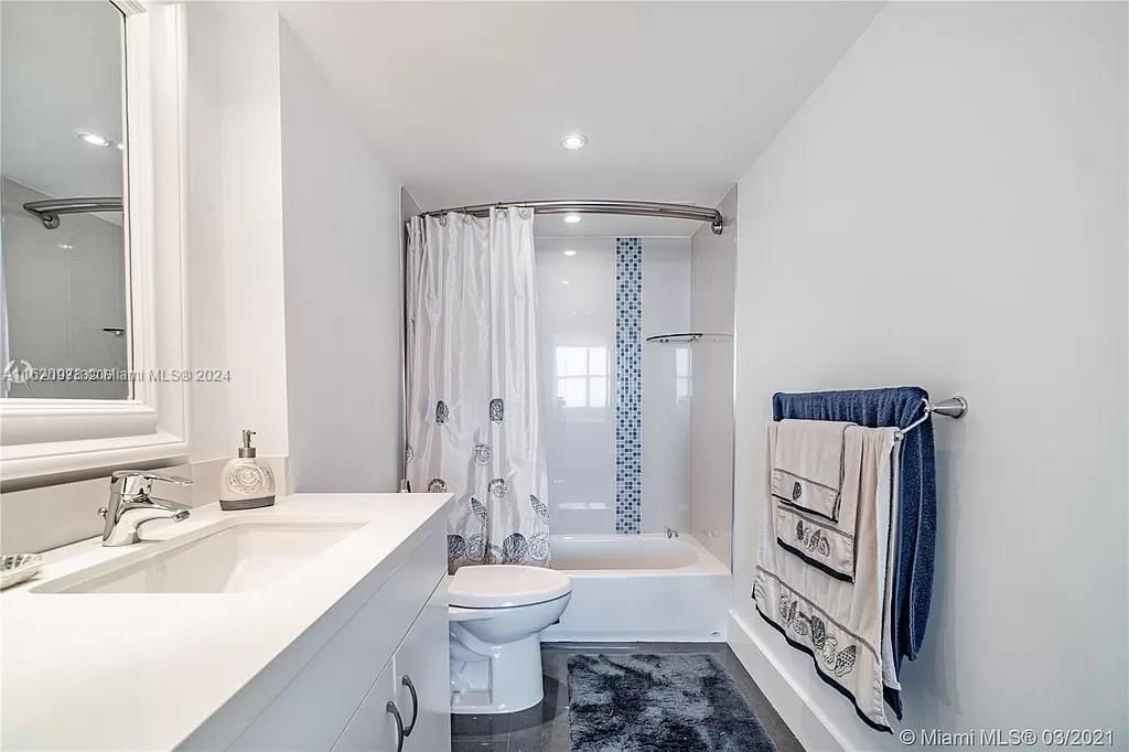 Real estate property located at 5701 Collins Ave #610, Miami-dade, Arlen Beach Condo, Miami Beach, FL