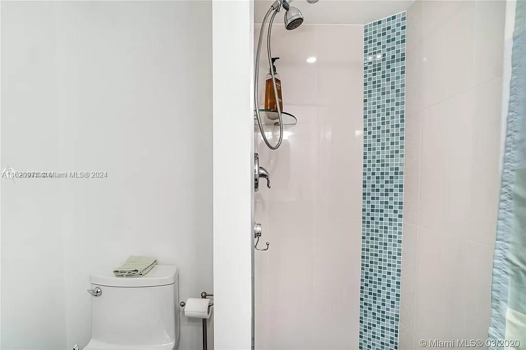 Real estate property located at 5701 Collins Ave #610, Miami-dade, Arlen Beach Condo, Miami Beach, FL
