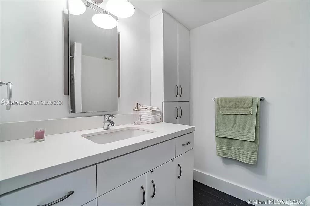 Real estate property located at 5701 Collins Ave #610, Miami-dade, Arlen Beach Condo, Miami Beach, FL