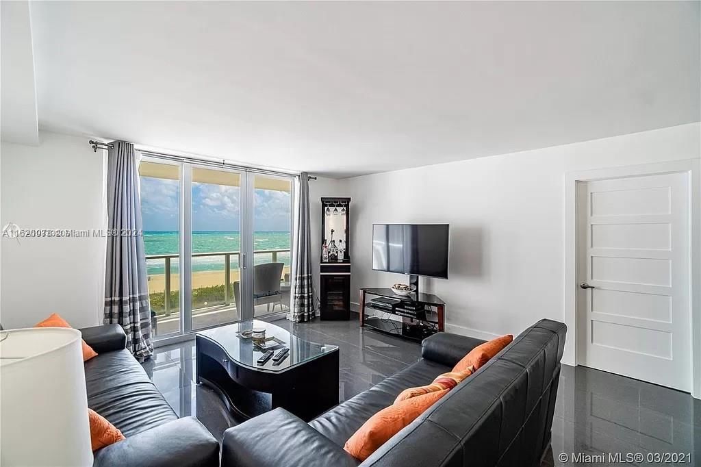 Real estate property located at 5701 Collins Ave #610, Miami-dade, Arlen Beach Condo, Miami Beach, FL