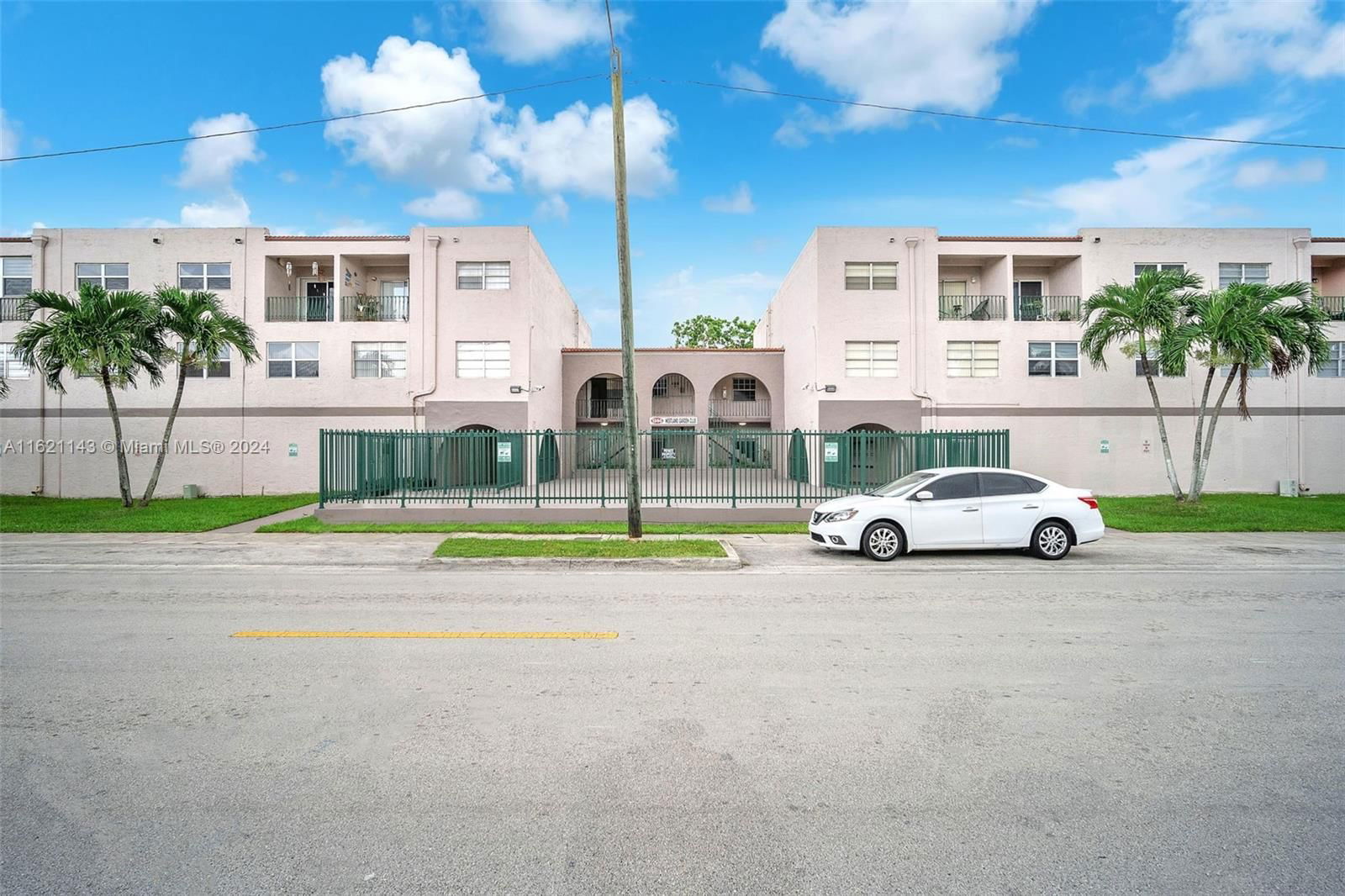 Real estate property located at 1350 53rd St #12, Miami-Dade, WESTLAND GARDENS CLUB CON, Hialeah, FL