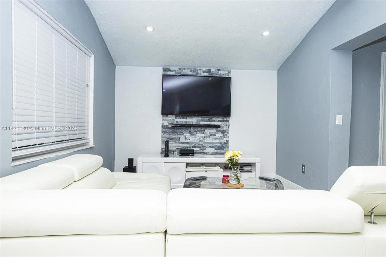 Real estate property located at 418 47th St, Miami-dade, Buena Vista Heights Exten, Miami, FL