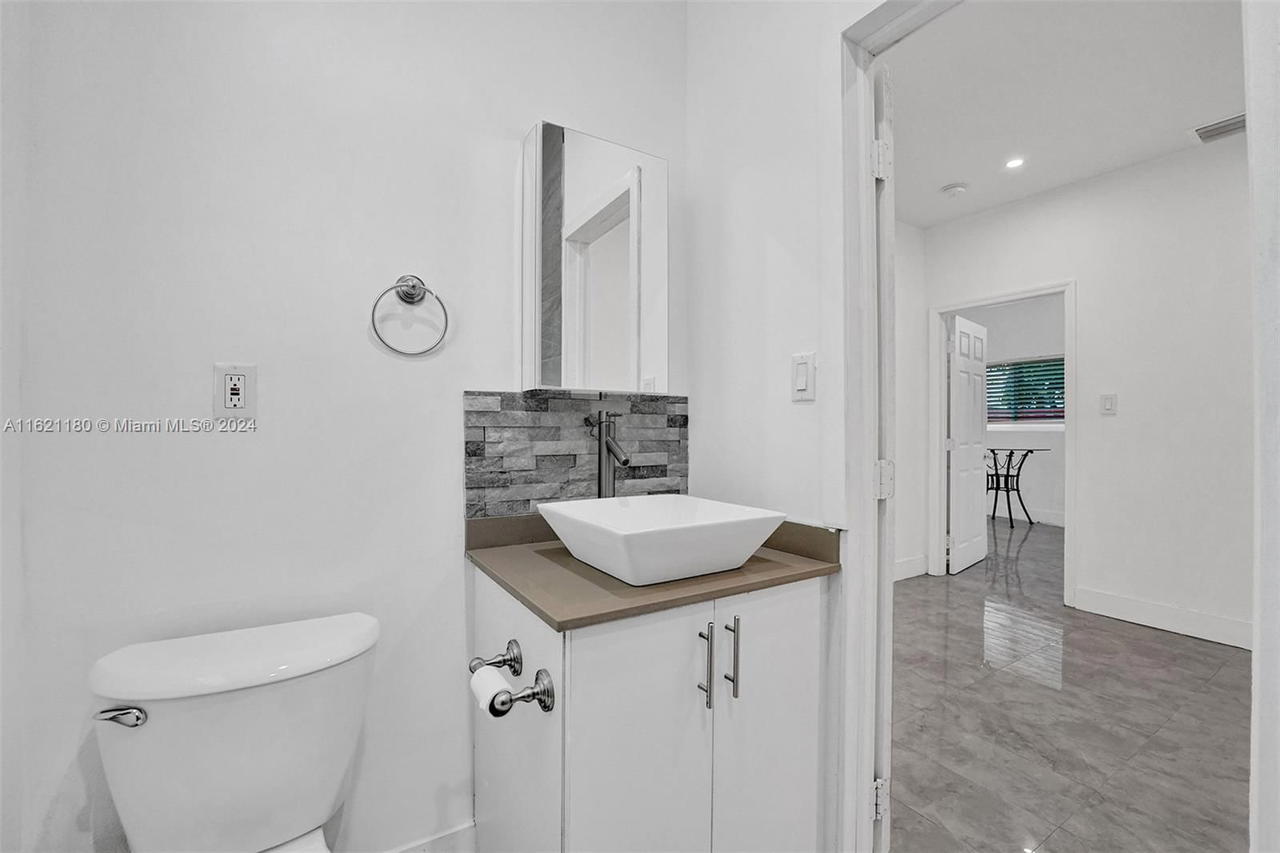 Real estate property located at 418 47th St, Miami-dade, Buena Vista Heights Exten, Miami, FL