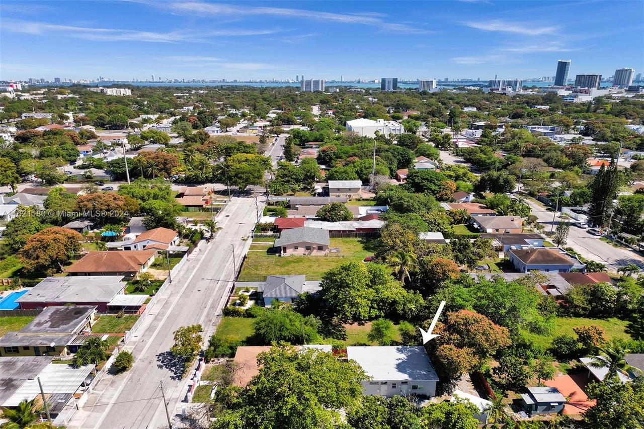 Real estate property located at 418 47th St, Miami-dade, Buena Vista Heights Exten, Miami, FL