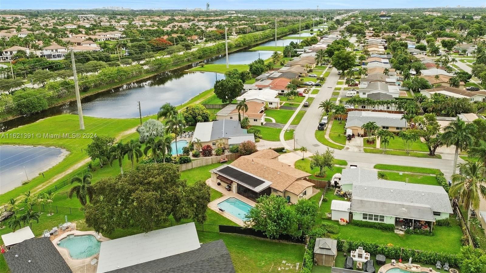 Real estate property located at 2260 87th Ave, Broward County, PASADENA LAKES WEST, Pembroke Pines, FL