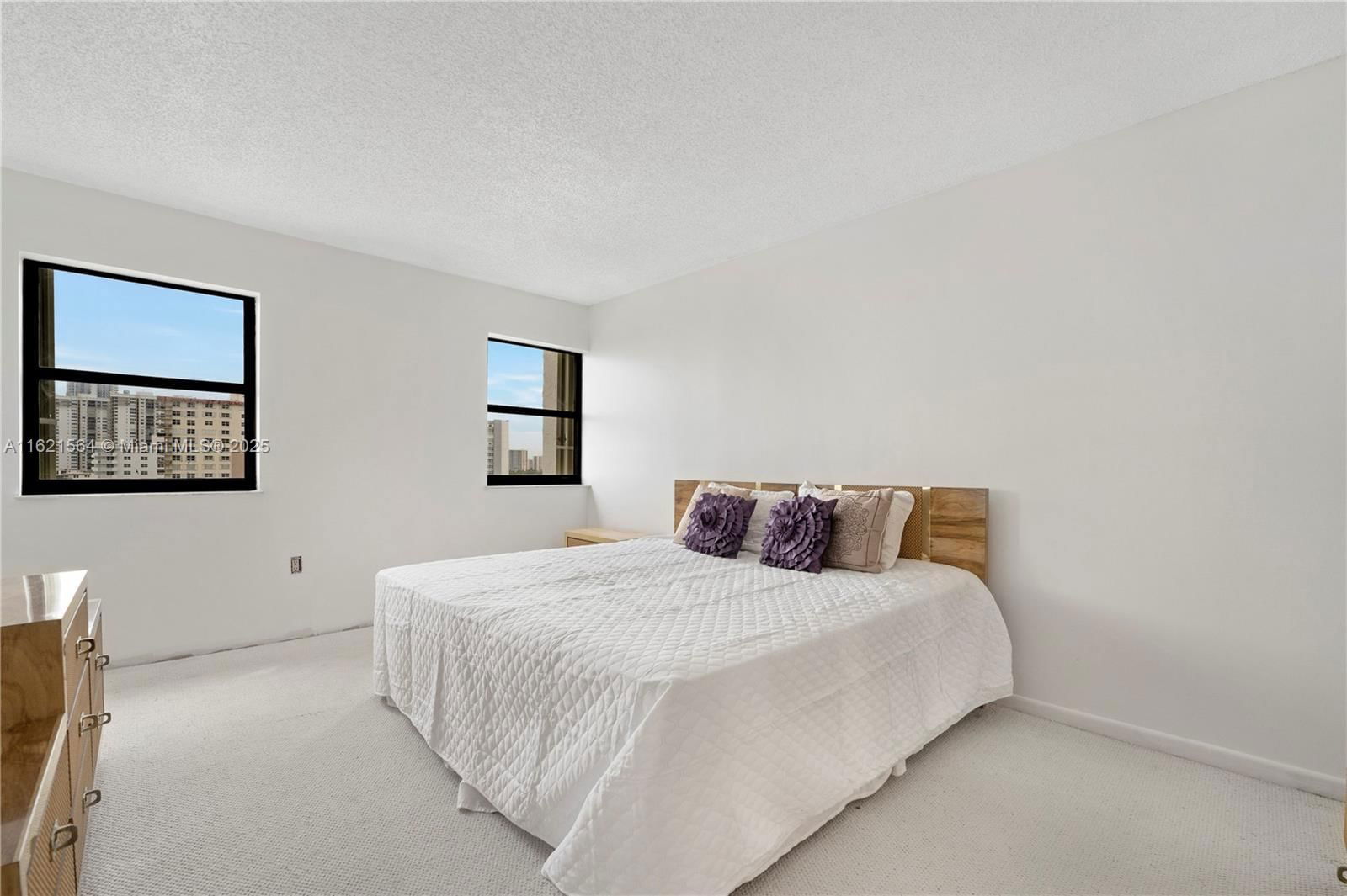 Real estate property located at 1201 Ocean Dr #904S, Broward, Summit Condo, Hollywood, FL