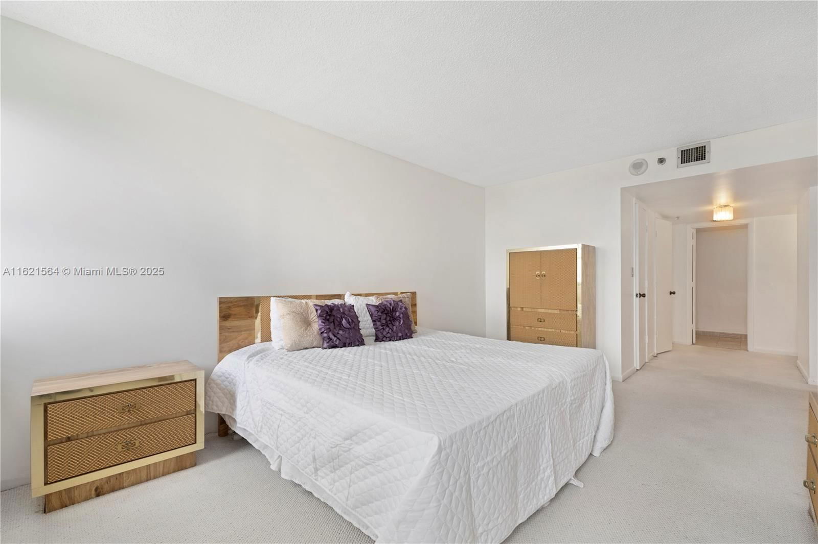 Real estate property located at 1201 Ocean Dr #904S, Broward, Summit Condo, Hollywood, FL
