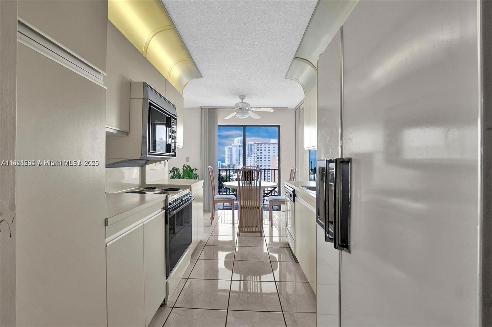 Real estate property located at 1201 Ocean Dr #904S, Broward, Summit Condo, Hollywood, FL