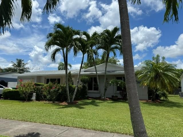 Real estate property located at 12231 105th St, Miami-Dade County, DEVON AIRE ESTATES SEC 1, Miami, FL