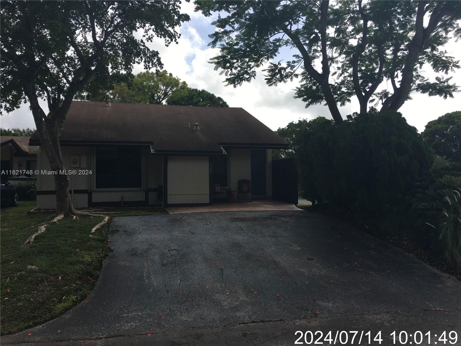 Real estate property located at 11570 112th Ave, Miami-Dade County, HEFTLER TOWNHOUSES, Miami, FL