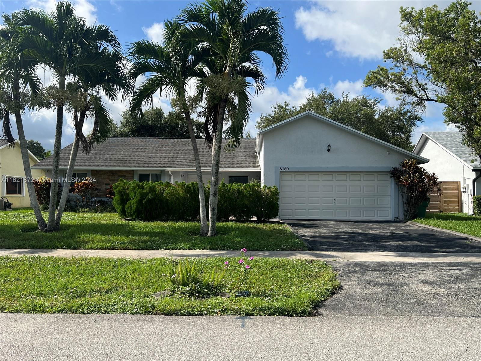 Real estate property located at , Broward, BOULEVARD WOODS WEST SEC, Lauderhill, FL