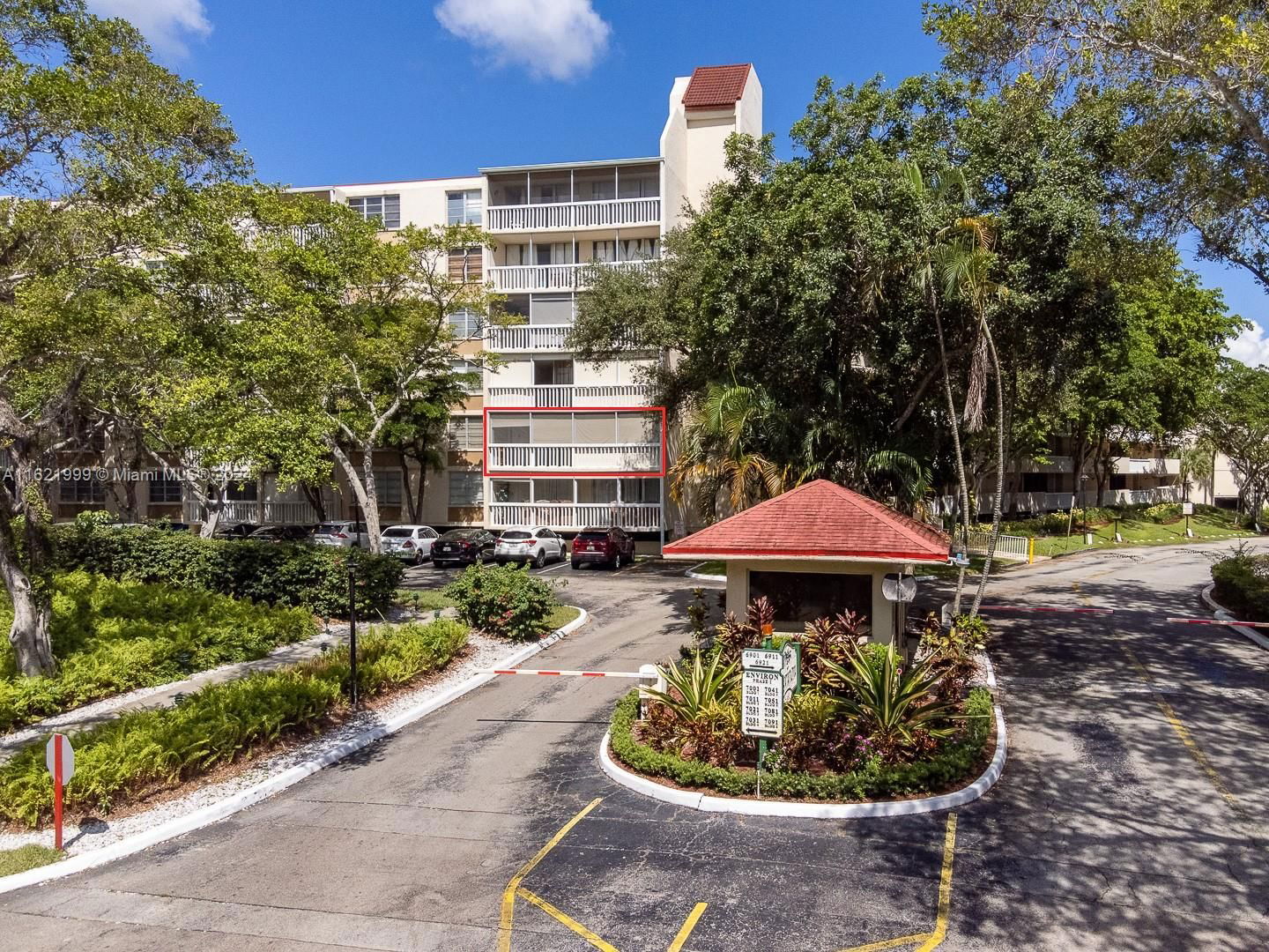 Real estate property located at 7001 Environ Blvd #208, Broward County, ENVIRON I CONDO 1 AND 2, Lauderhill, FL