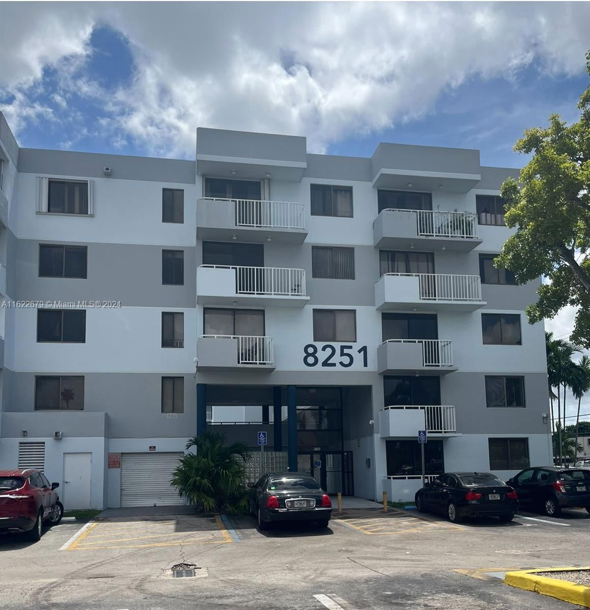 Real estate property located at 8251 8th St #418, Miami-Dade County, AZUL AT FONTAINEBLEAU CON, Miami, FL