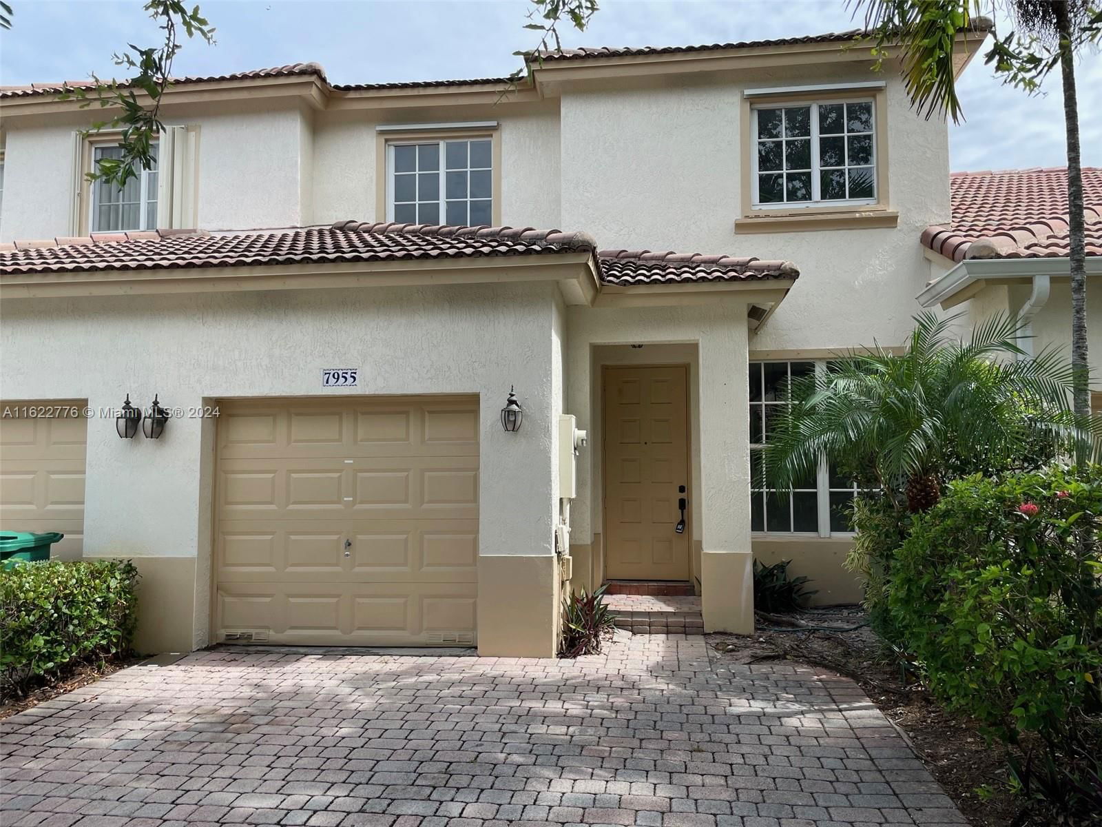 Real estate property located at 7955 18th Ct, Broward County, WALNUT CREEK TOWNHOMES, Pembroke Pines, FL