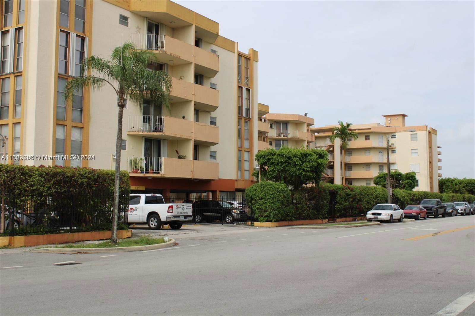 Real estate property located at 1750 46th St #433, Miami-Dade, CASA DEL SOL CONDO, Hialeah, FL