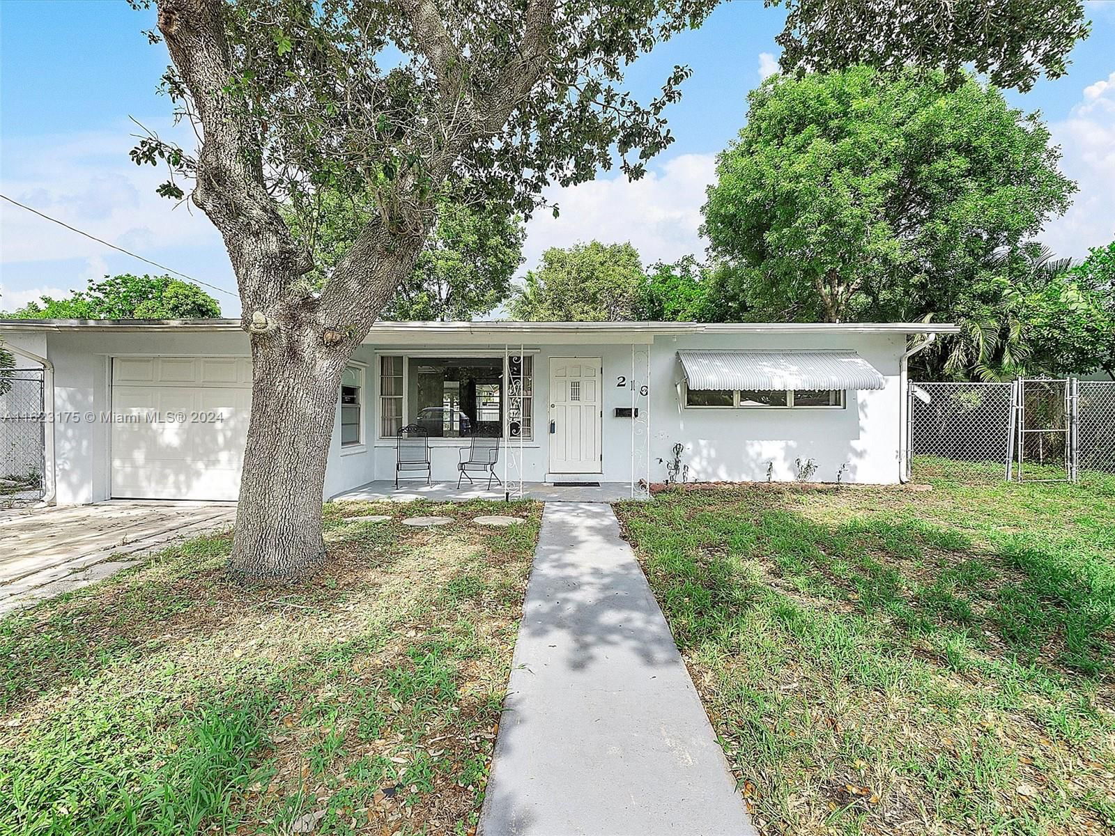 Real estate property located at 216 17th Ave, Broward County, Crestview, Pompano Beach, FL