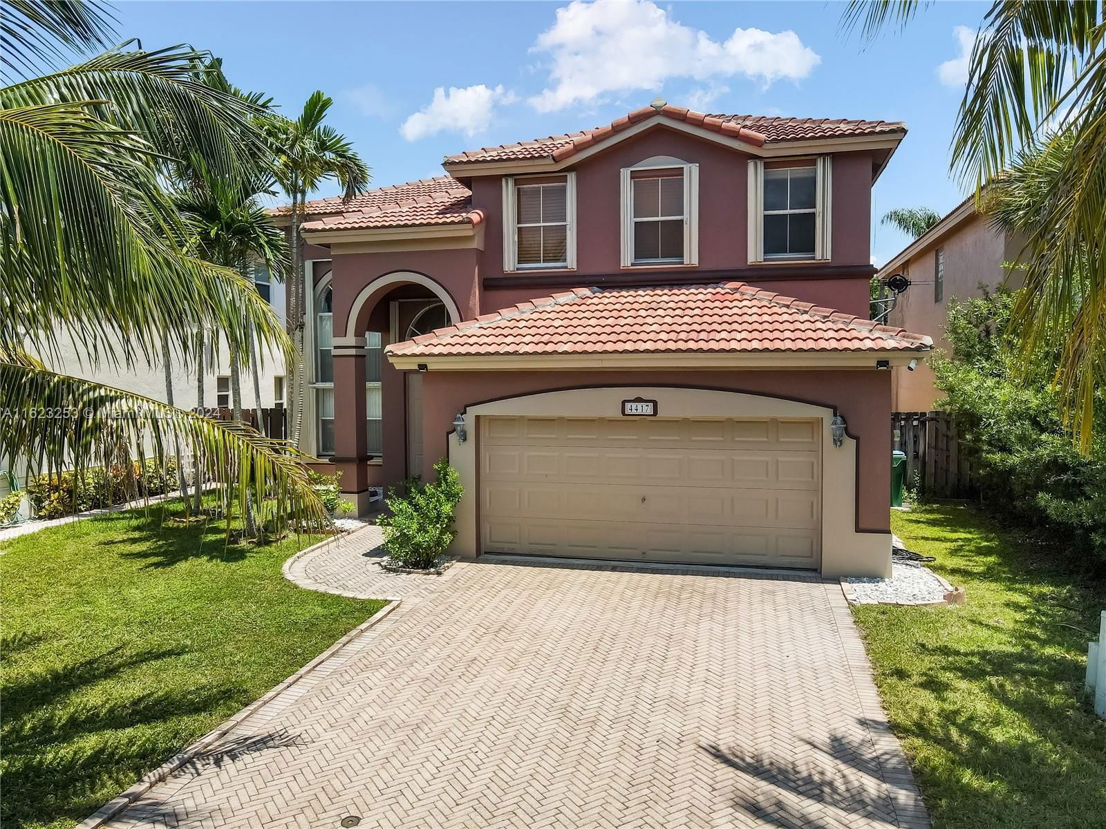 Real estate property located at 4417 160th Ct, Miami-Dade, PARK LAKES SEC 1, Miami, FL