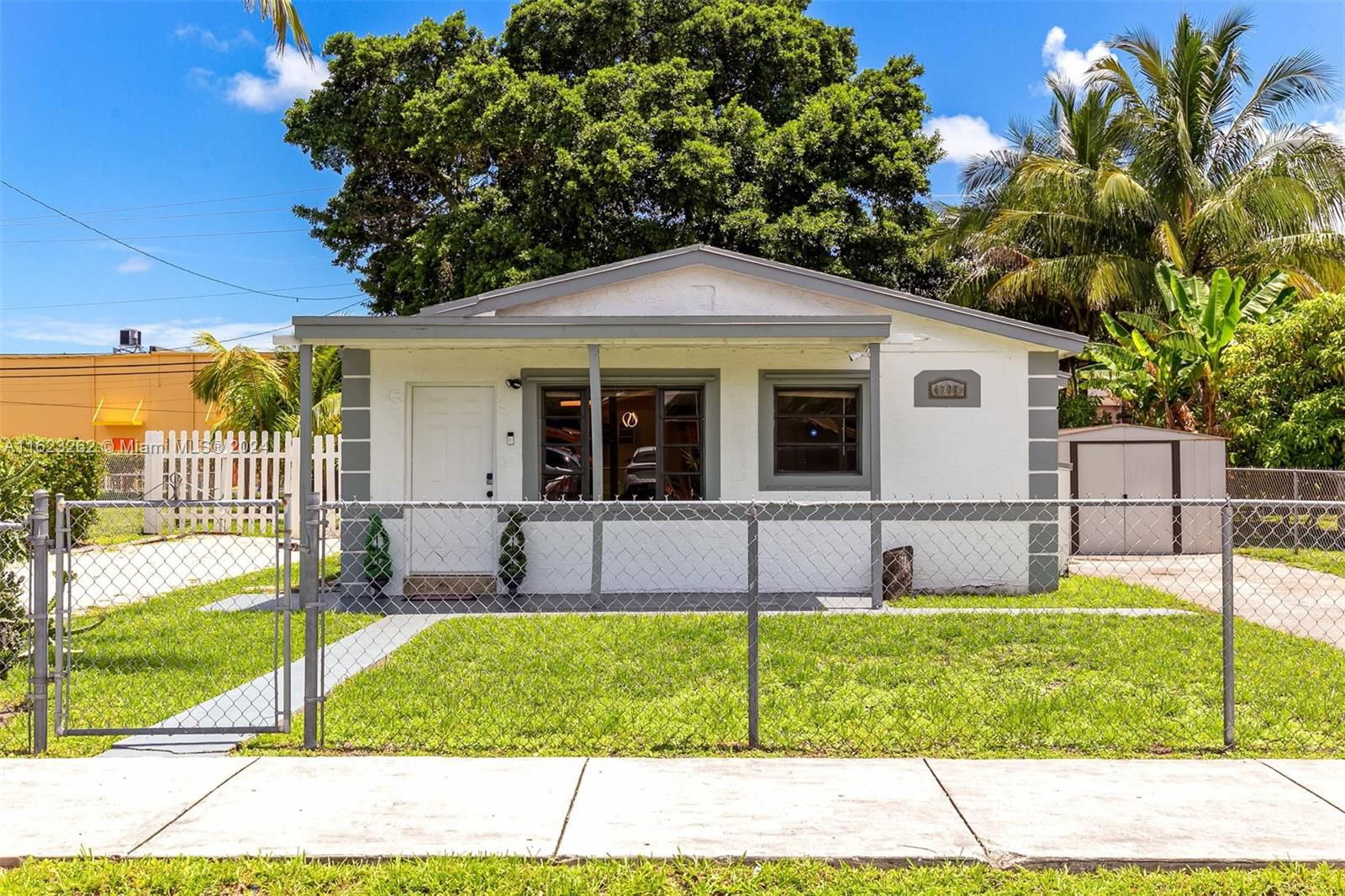 Real estate property located at 4300 28th St, Broward County, HYDE PARK SECOND SECTION, West Park, FL