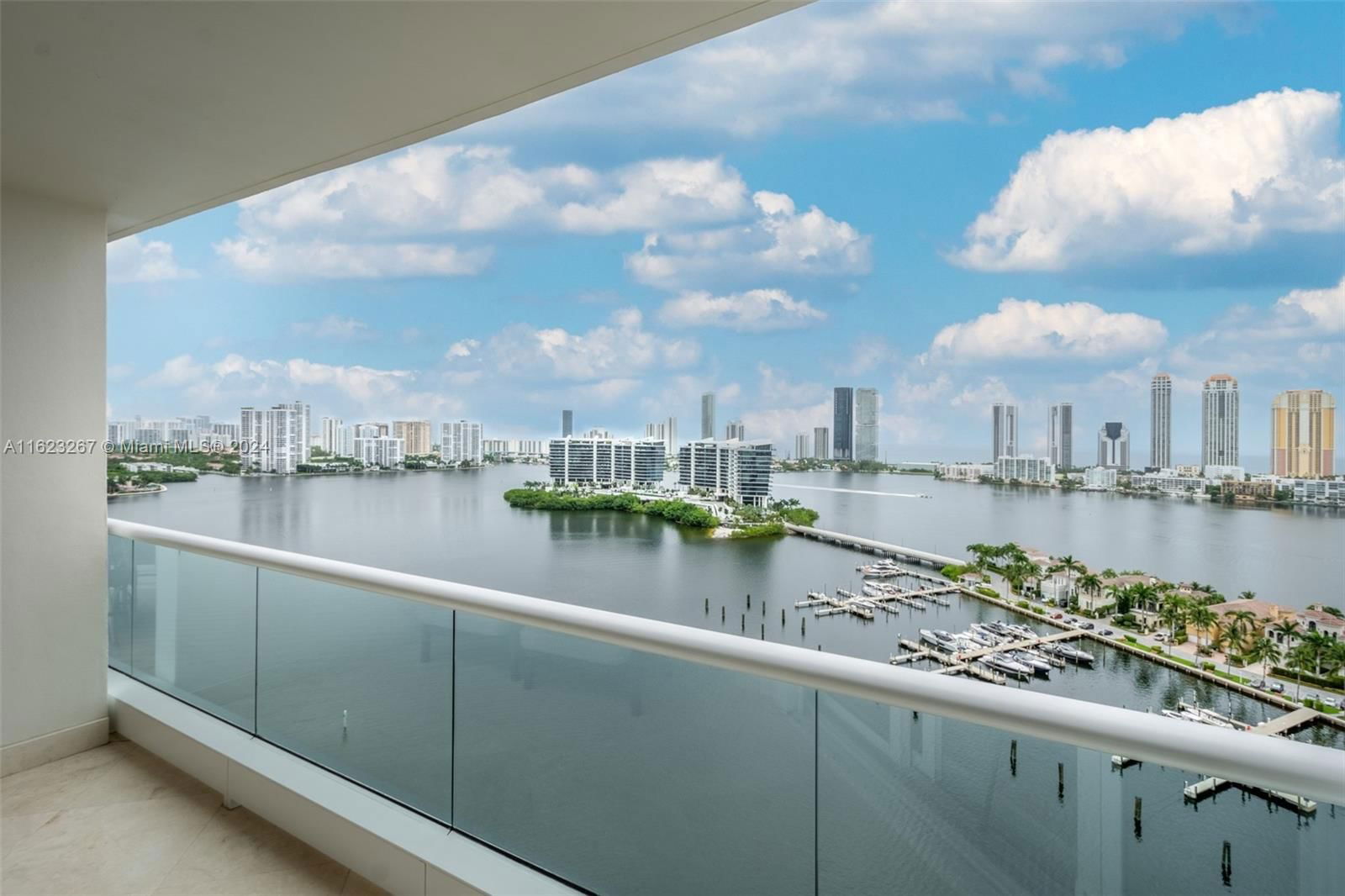 Real estate property located at 7000 Island Blvd #2204, Miami-Dade, Williams Island, Aventura, FL