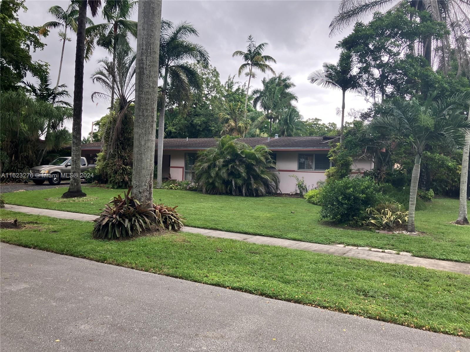 Real estate property located at 872 Orchid Dr, Broward, PLANTATION GARDENS 1ST SE, Plantation, FL