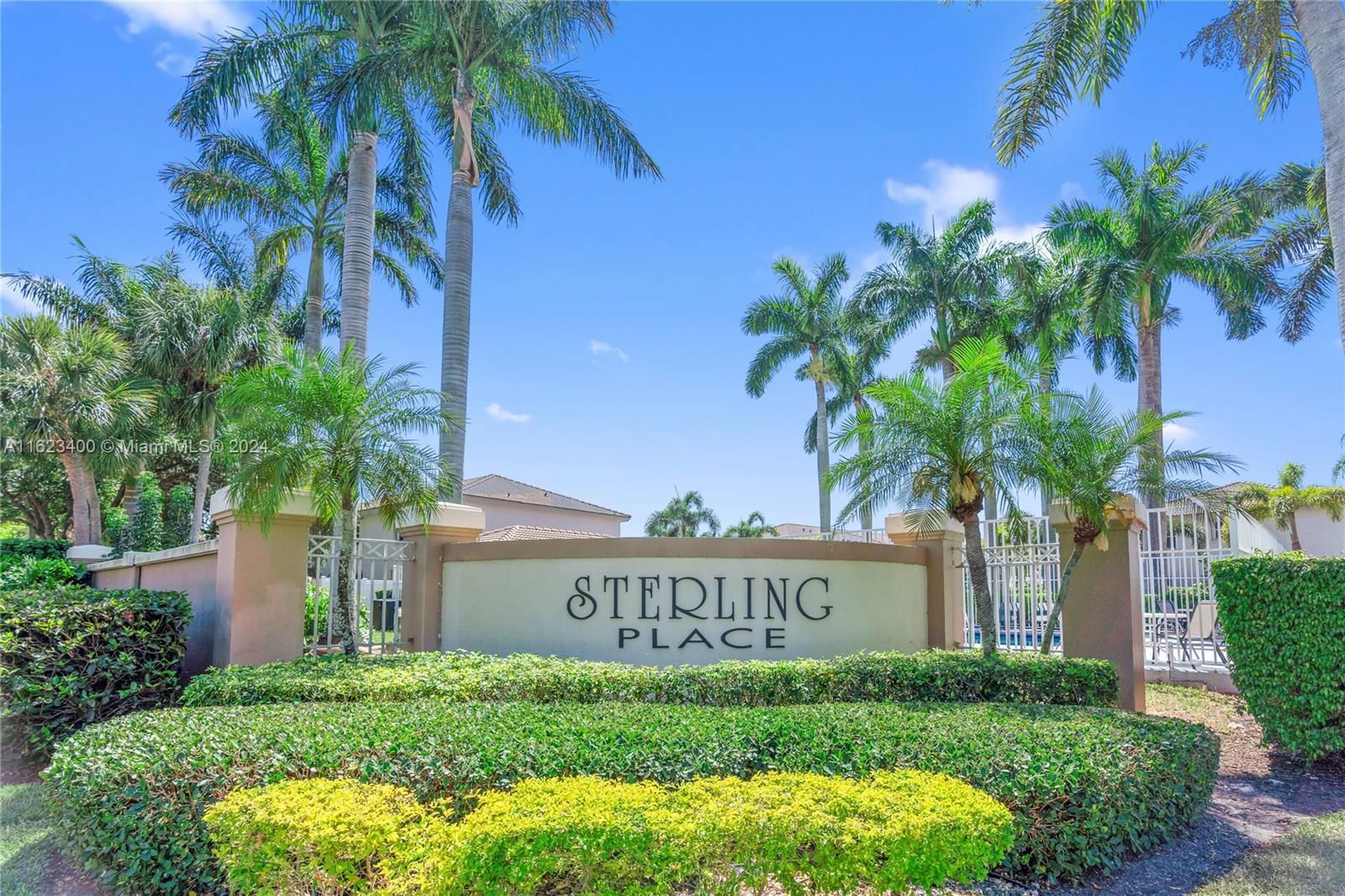 Real estate property located at 16841 1st Mnr #16841, Broward County, PEMBROKE SHORES, Pembroke Pines, FL