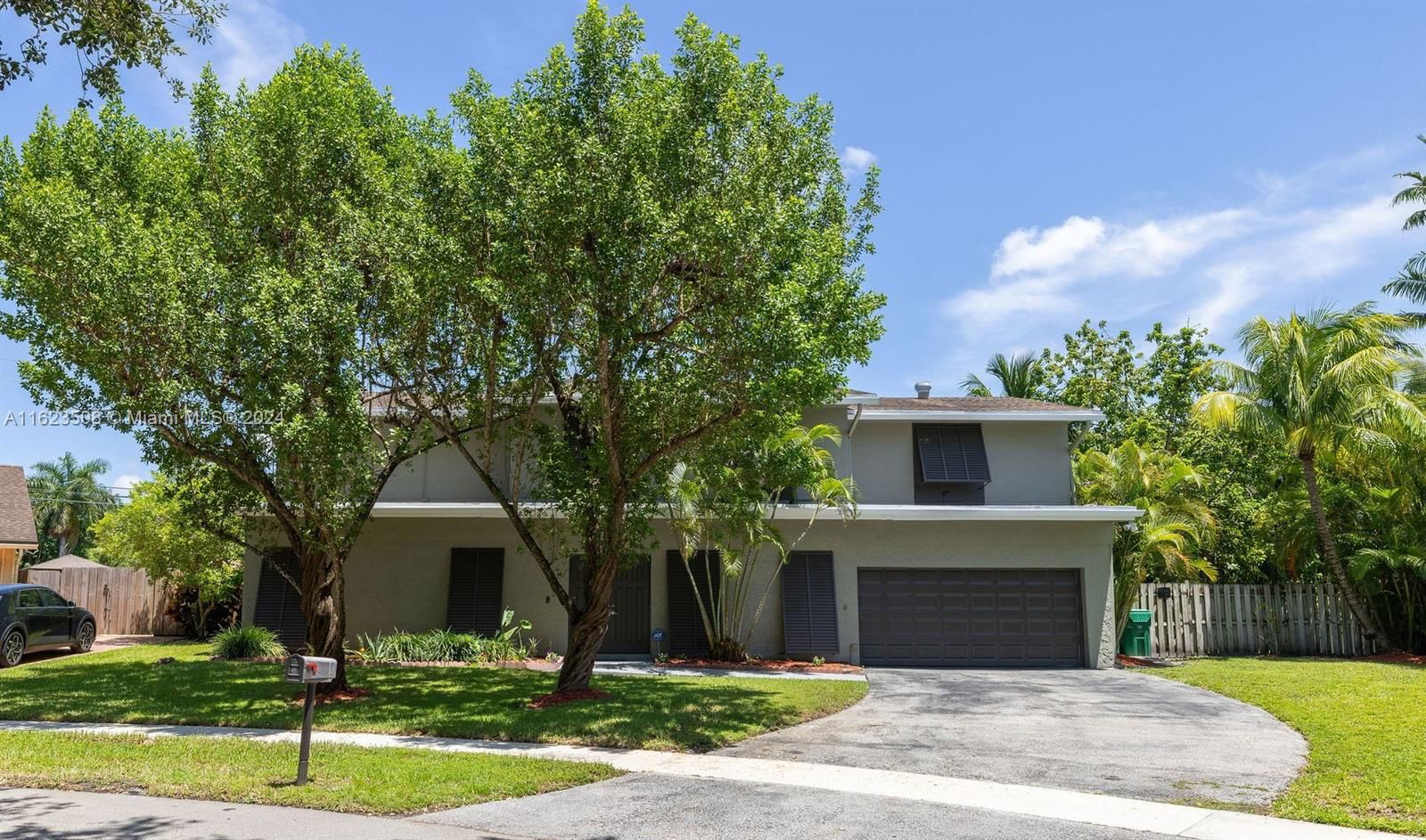 Real estate property located at 10100 53rd Ct, Broward, GUARDIAN ESTATES, Cooper City, FL