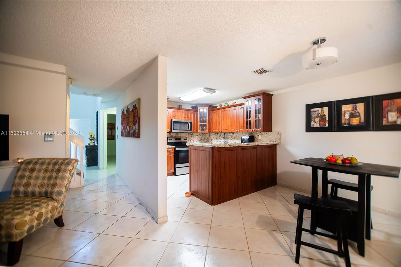 Real estate property located at 6970 174th Ter #402, Miami-Dade County, BONITA GOLF VIEW TOWNVILL, Hialeah, FL