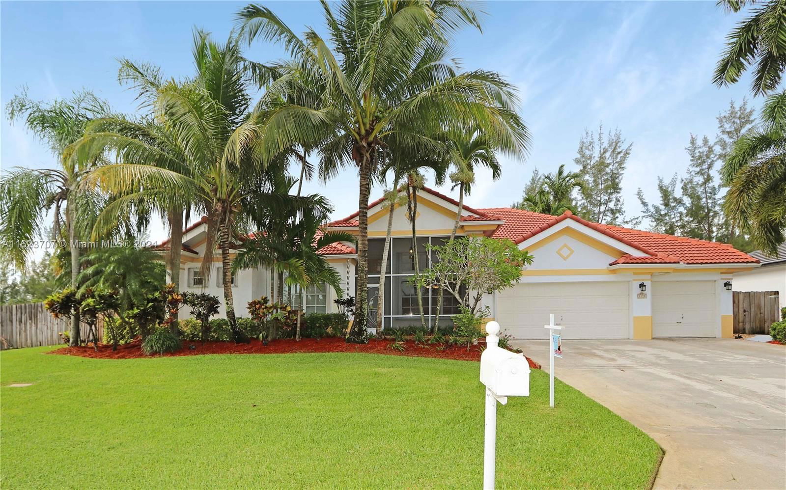 Real estate property located at 3190 Fairways Dr, Miami-Dade County, FAIRWAYS AT KEYS GATE, Homestead, FL