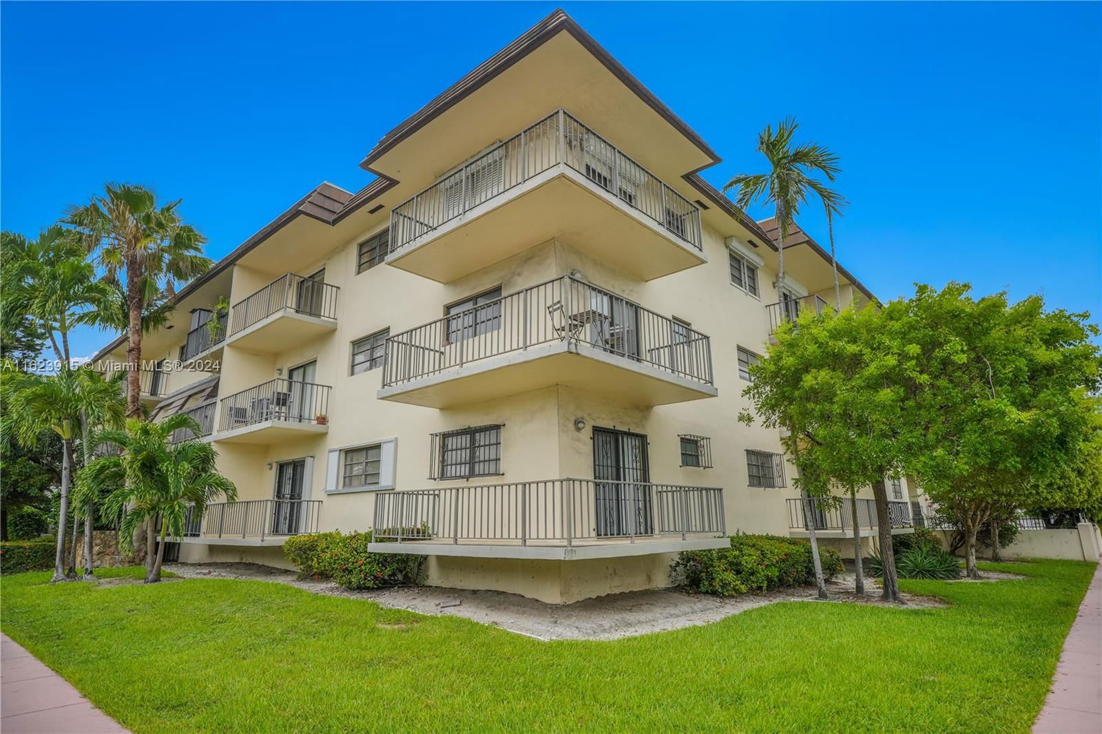 Real estate property located at 950 Euclid Ave #201, Miami-Dade County, EASTVIEW VILLAS CONDO SOU, Miami Beach, FL