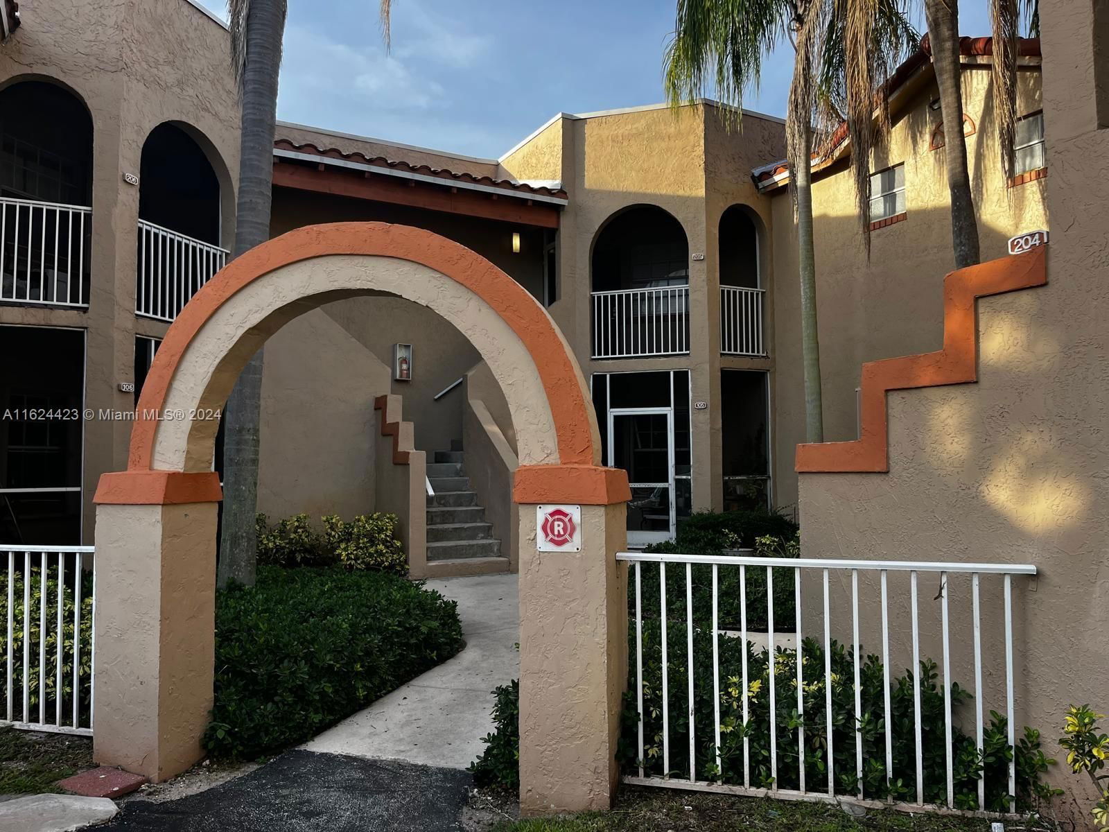 Real estate property located at 8842 3rd St #105, Broward, WINDMILL LAKES V CONDO, Pembroke Pines, FL