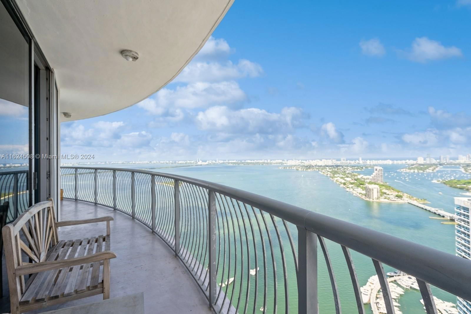 Real estate property located at 1750 Bayshore Dr #4702, Miami-Dade County, OPERA TOWER CONDO, Miami, FL