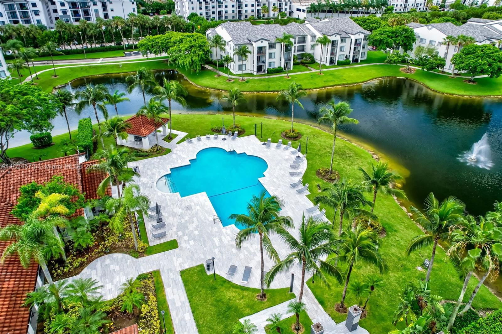 Real estate property located at 4560 107 AVE #104, Miami-Dade County, ENCLAVE AT DORAL CONDO NO, Doral, FL