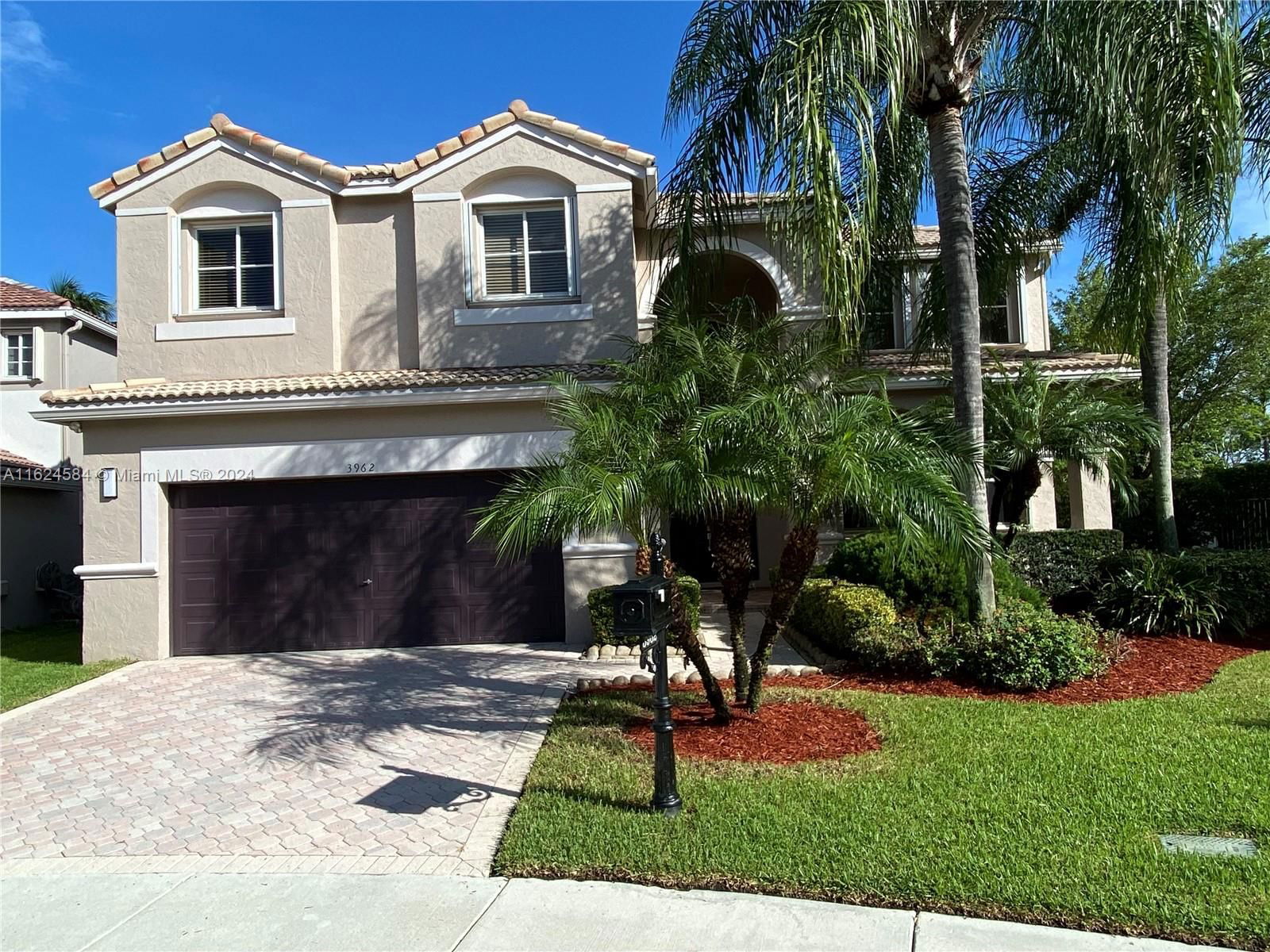 Real estate property located at 3962 Pinewood Ln, Broward County, SECTOR 8 9 AND 10, Weston, FL