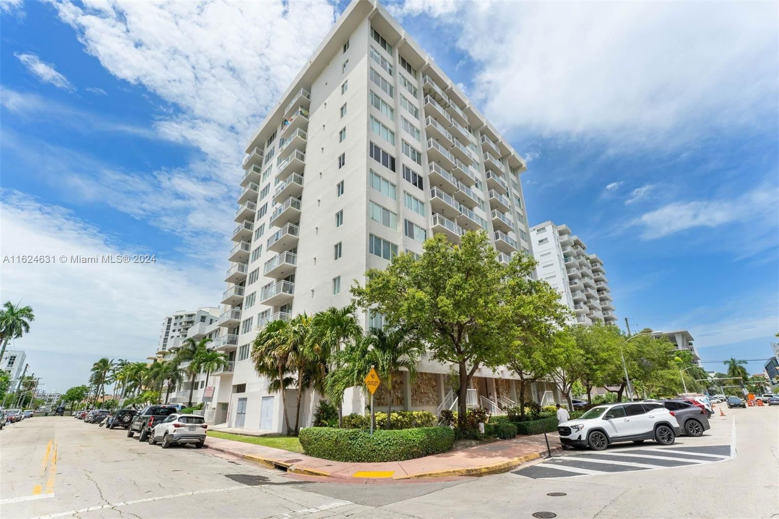 Real estate property located at 1345 Lincoln Rd #402, Miami-Dade County, BAYVIEW CONDO, Miami Beach, FL