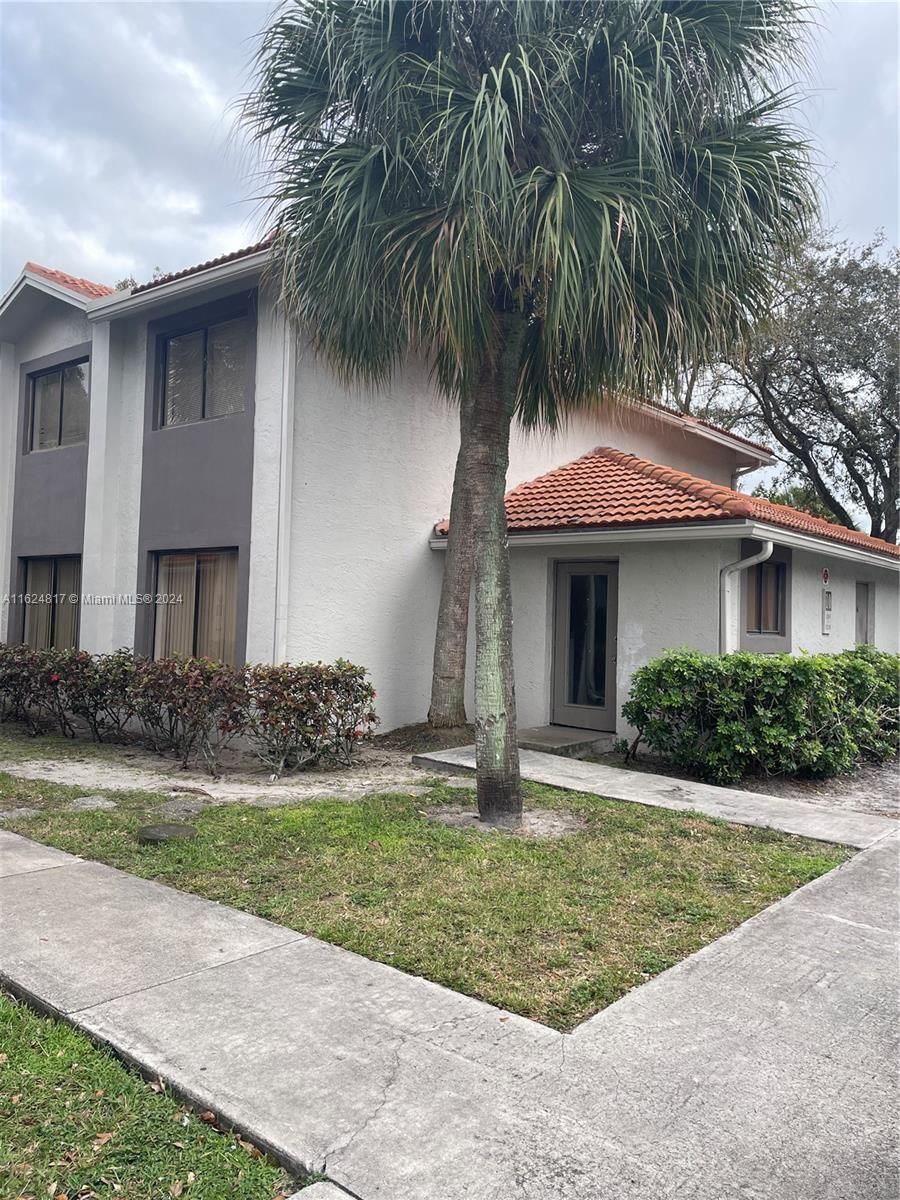 Real estate property located at 3219 Coral Lake Dr #3219, Broward, CRESCENT COVE CONDO, Coral Springs, FL