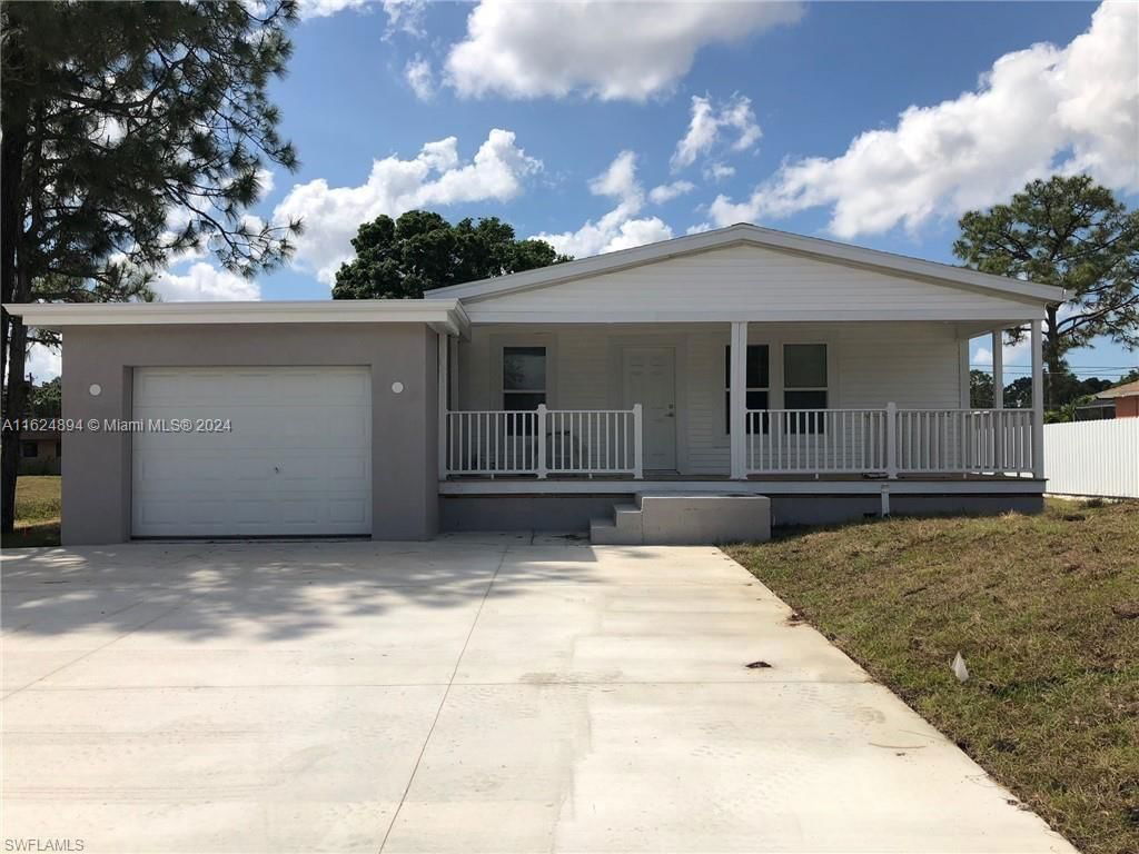 Real estate property located at 3913 LEE BLVD, Lee County, LEHIGH ACRES, Lehigh Acres, FL