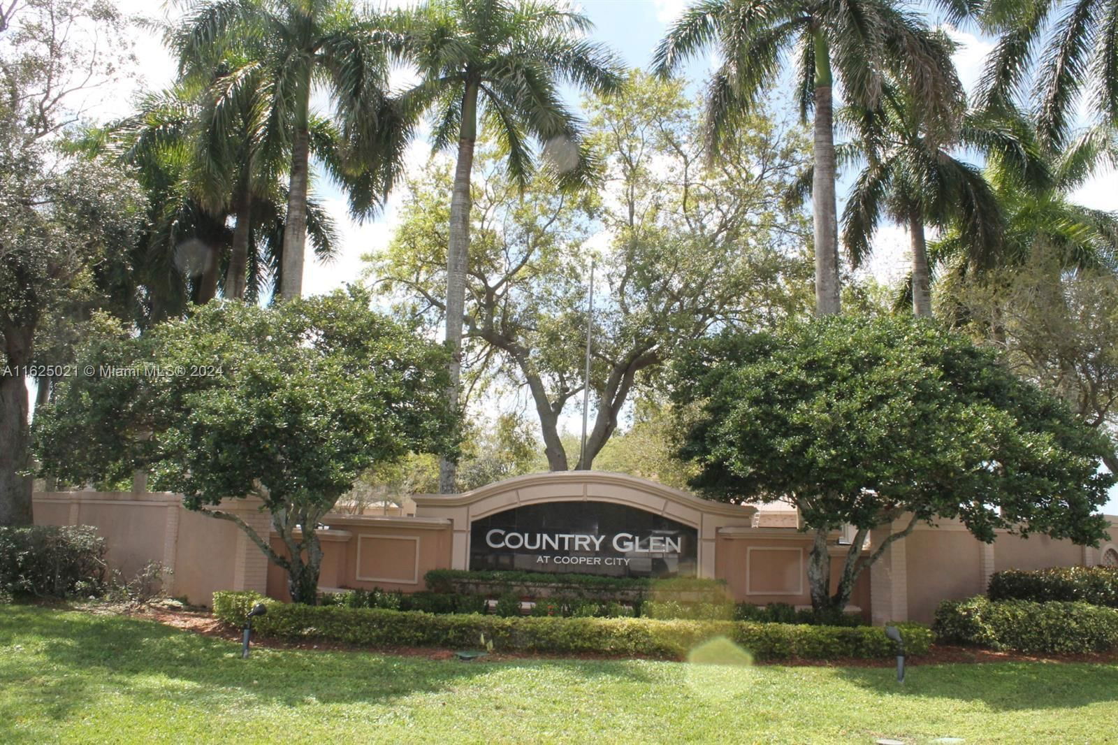 Real estate property located at 5166 Waters Edge Way, Broward County, COUNTRY GLEN, Cooper City, FL