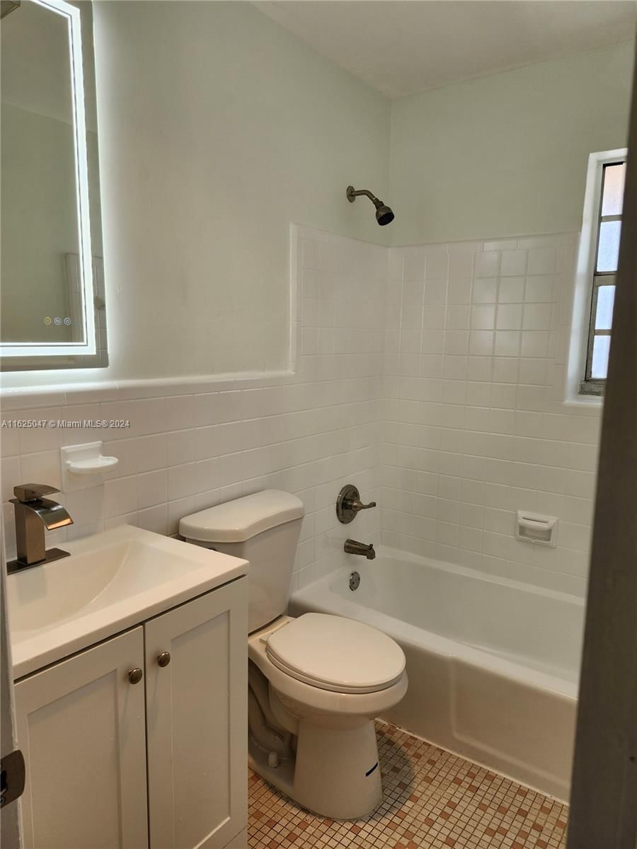 Real estate property located at 3881 Flagler St #327, Miami-dade, 3881 West Flagler Condo, Miami, FL