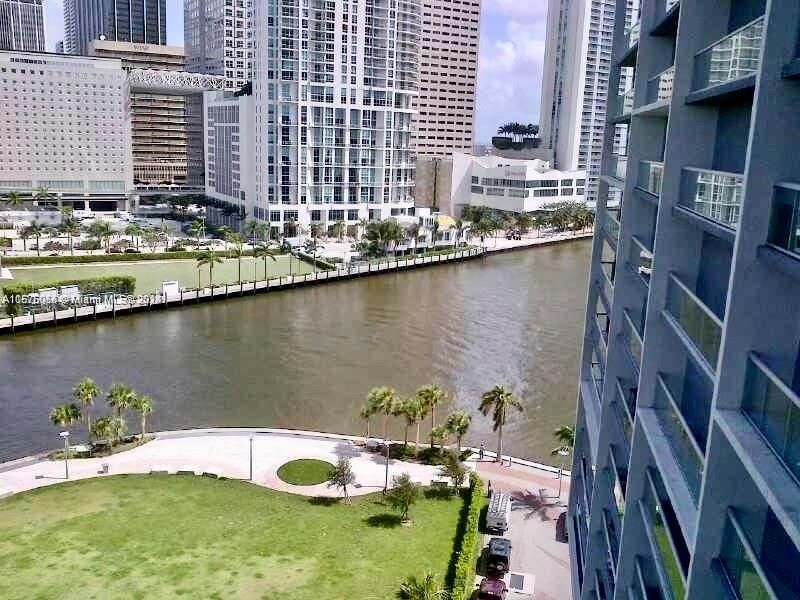 Real estate property located at 475 Brickell Ave #1110, Miami-Dade, ICONBRICKELL CONDO NO 1, Miami, FL