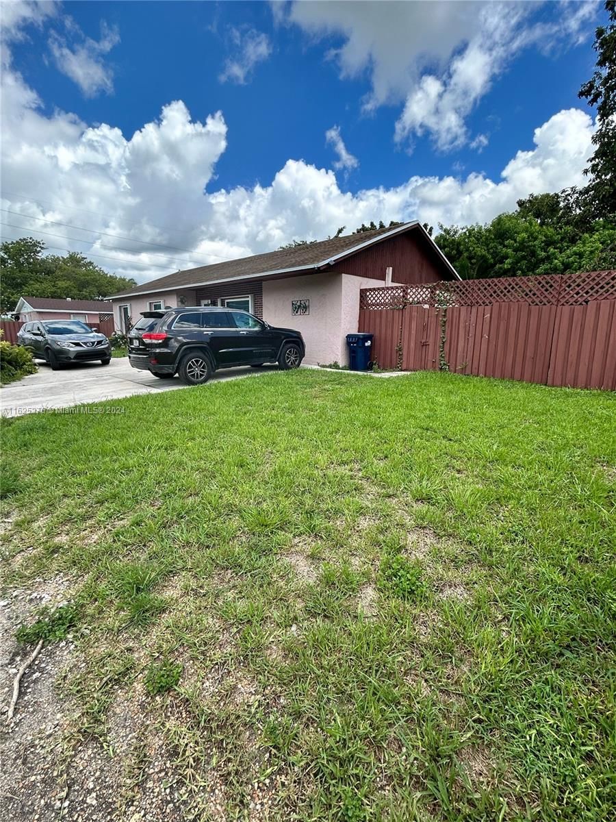 Real estate property located at 12601 268th St, Miami-Dade, MEADOW WOOD MANOR SEC 3, Homestead, FL