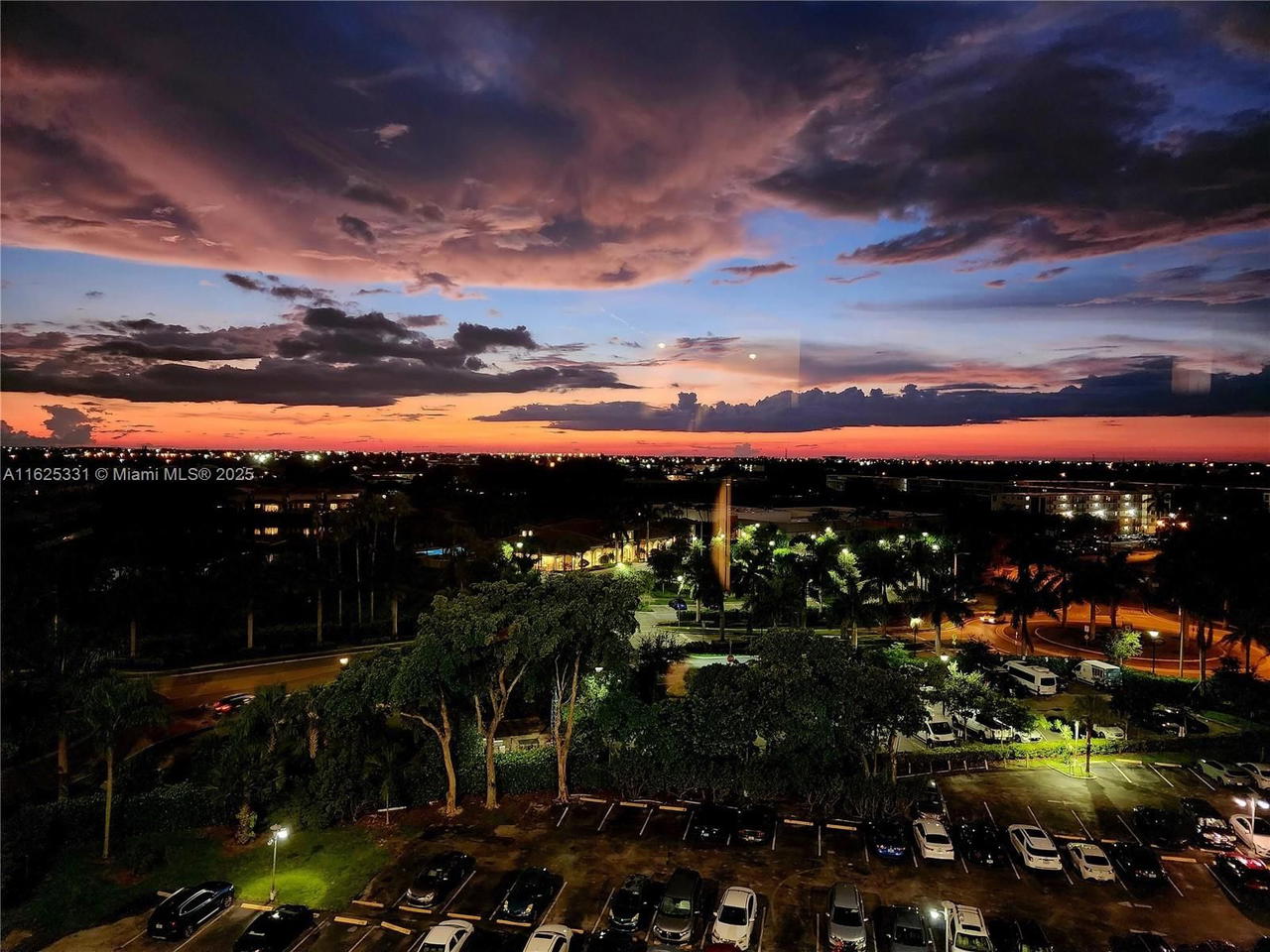 Real estate property located at 4400 Hillcrest Dr #916B, Broward, Hillcrest No 21 Condo, Hollywood, FL