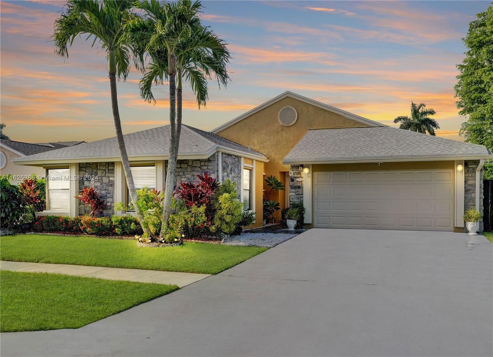 Real estate property located at 11932 Sunchase Ct, Palm Beach, COUNTRY LANDING SEC 4, Boca Raton, FL