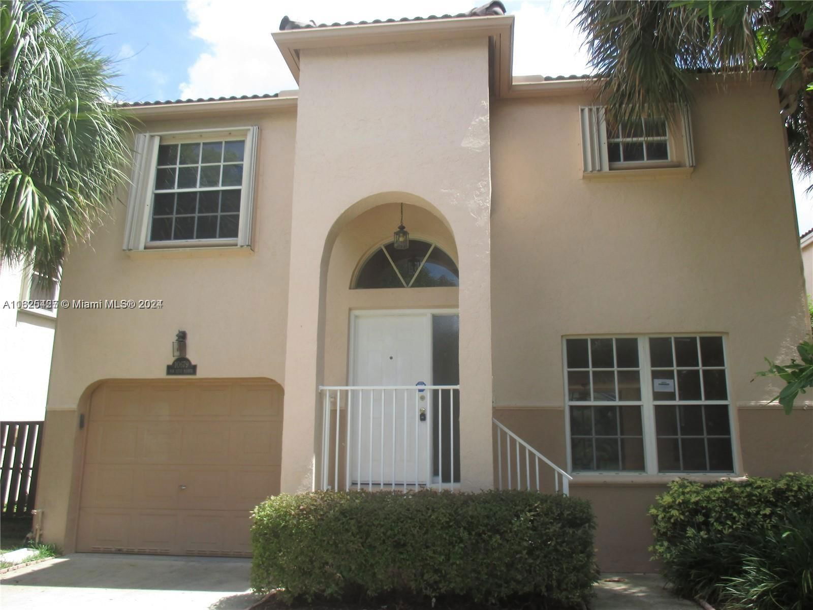 Real estate property located at 10679 12th Mnr, Broward County, MINTO PLANTATION-1, Plantation, FL