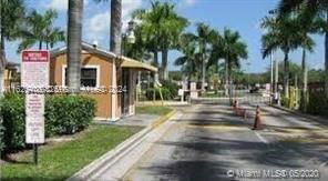 Real estate property located at 1692 29th Ct #200, Miami-Dade County, SHOMA CONDO AT KEYS COVE, Homestead, FL