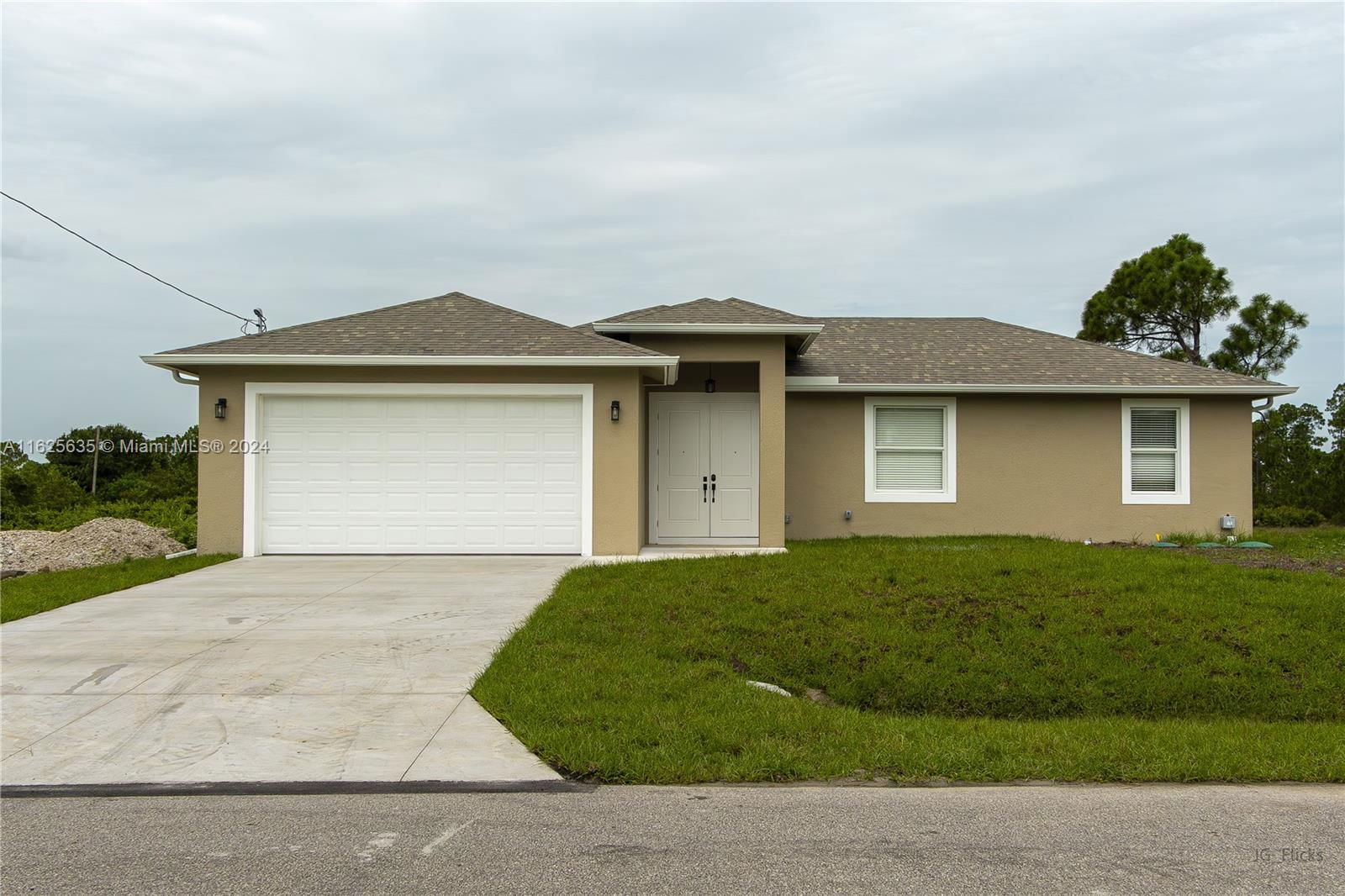Real estate property located at 1016 GENOA AVE S, Lee County, N/A, Lehigh Acres, FL
