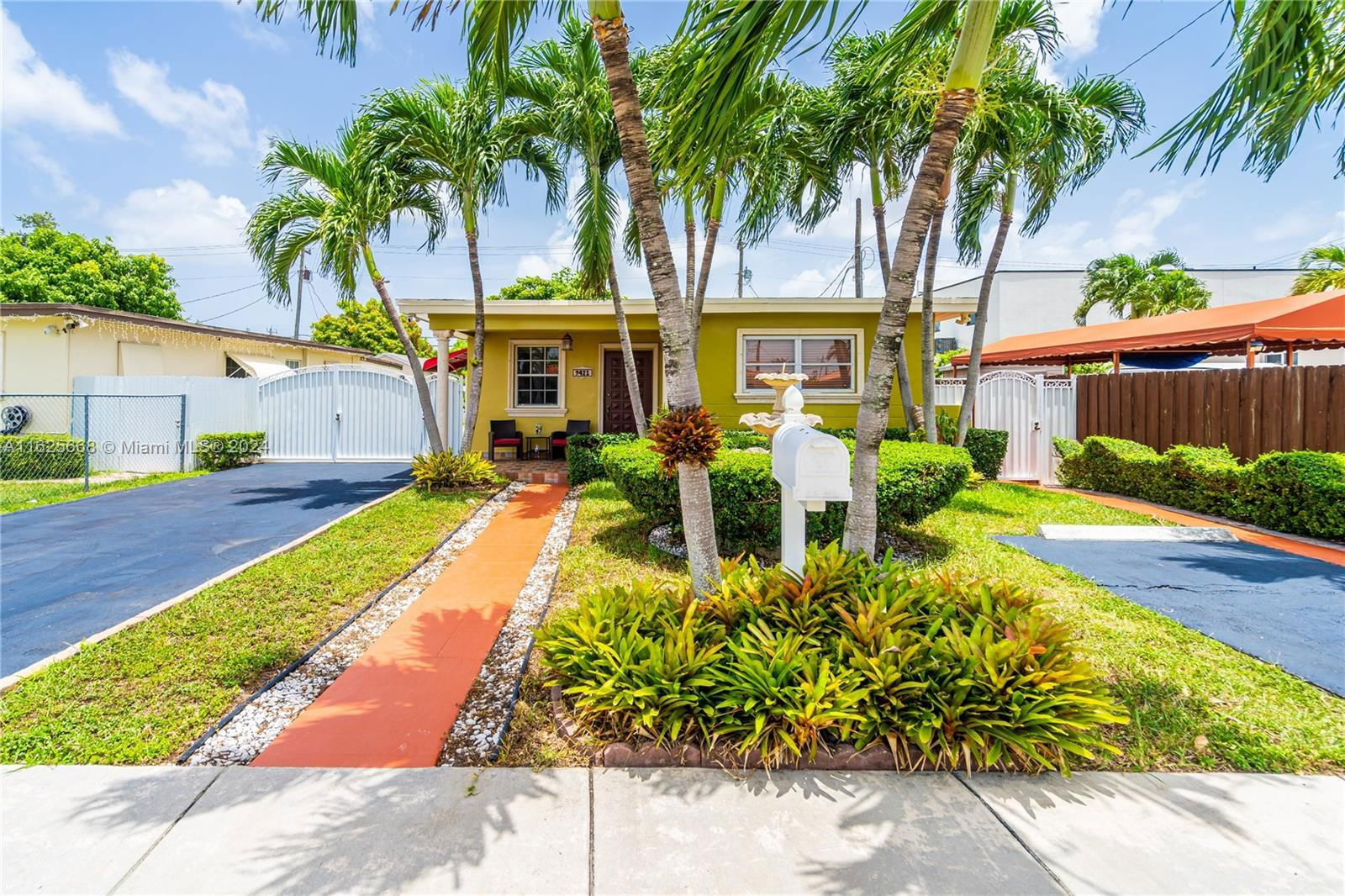 Real estate property located at 9421 37th St, Miami-Dade County, CENTRAL HEIGHTS, Miami, FL