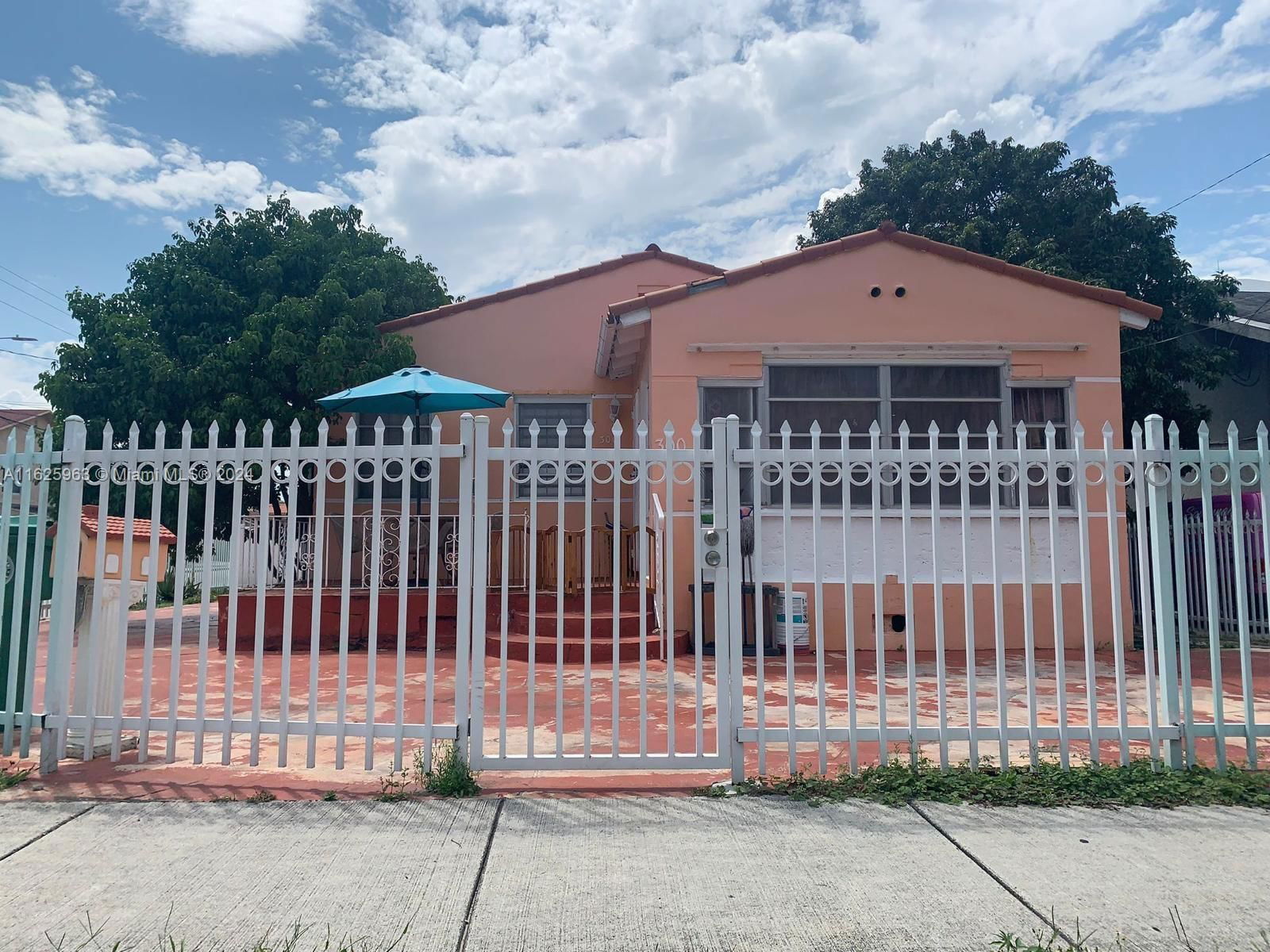 Real estate property located at 300 13th Ave, Miami-Dade, LAWRENCE ESTATE LAND CO, Miami, FL