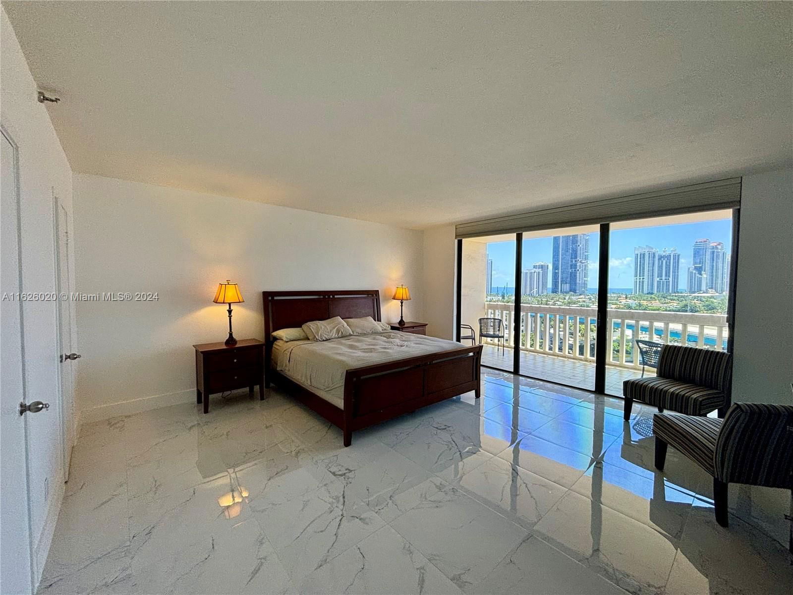 Real estate property located at 19355 Turnberry Way #10H, Miami-dade, Turnberry Towers Condo, Aventura, FL